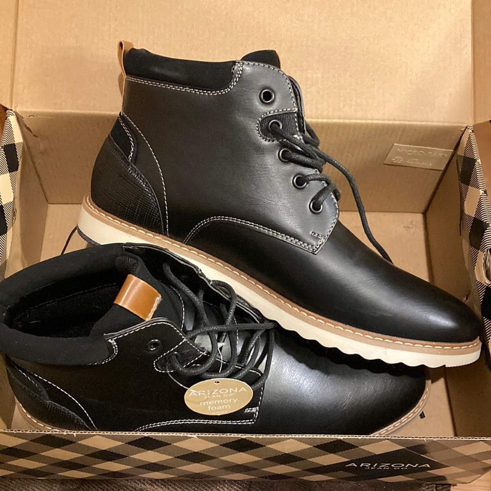 Men’s Boots, Arizona Jean Co, black size 11M NWT